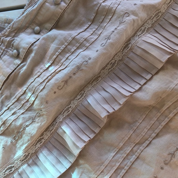 BCBG Feminine Blouse - Picture 5 of 5